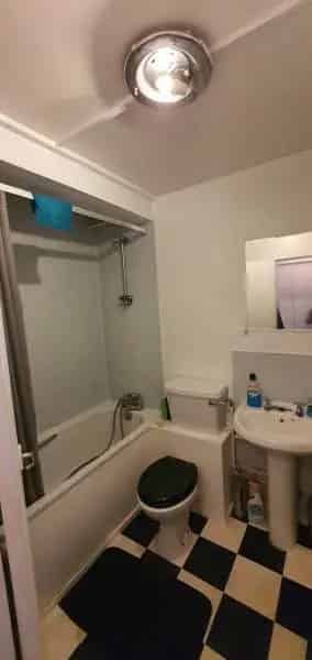 Studio Flat Near Kilburn High Road