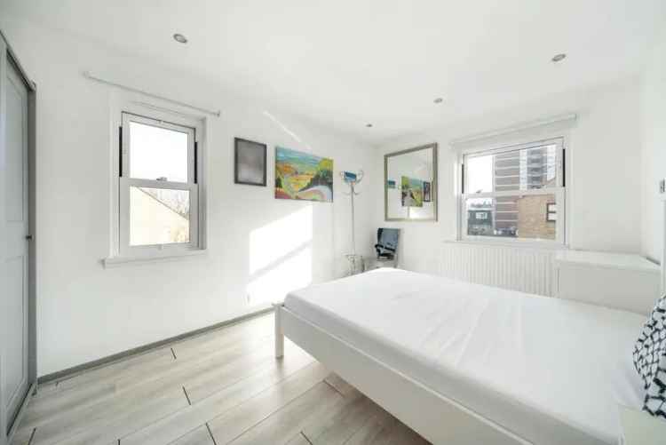 One Bedroom Apartment near Oval Tube Station