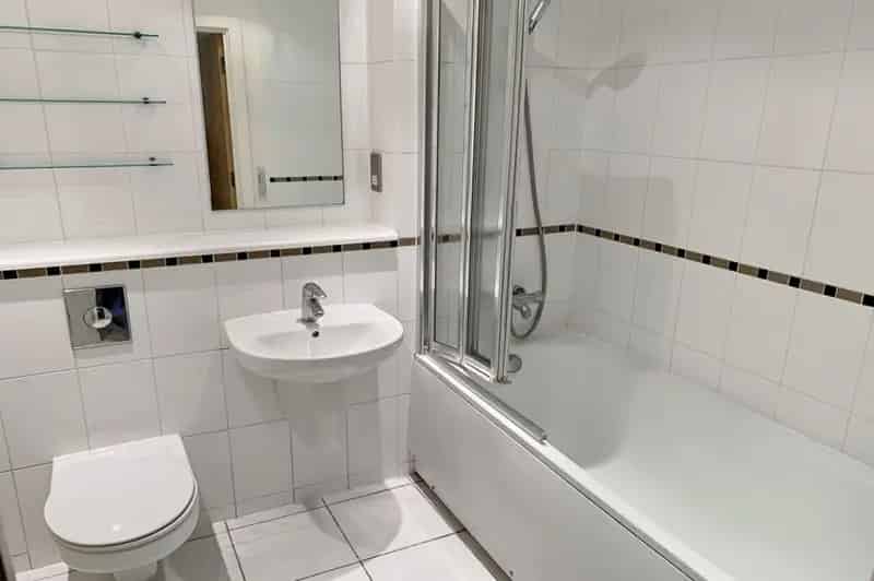 1 Bedroom Flat for Sale near All Saints DLR Station
