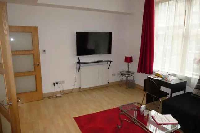 Flat to rent in Hutcheson Street, Glasgow G1