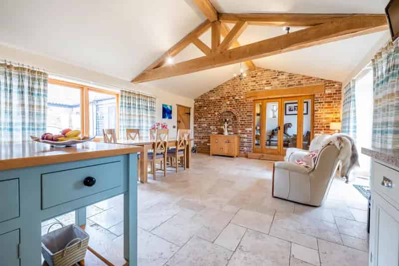 17th Century Barn Conversion 5 Bedrooms Walpole Cross Keys