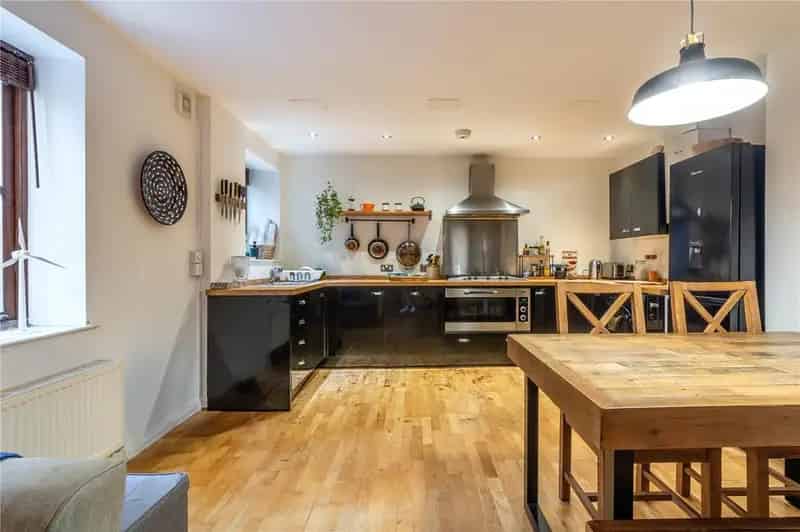 2 Bedroom Apartment for Sale in Bristol near Clifton Village