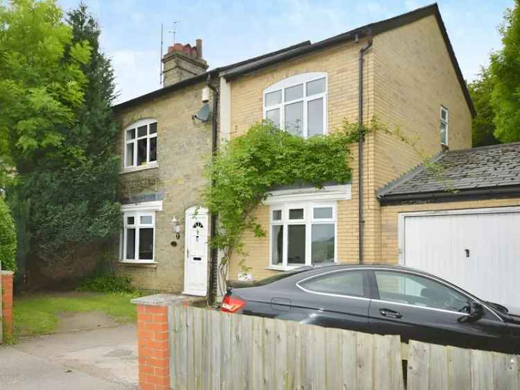 Spacious Four Bedroom Family Home Woolmer Green