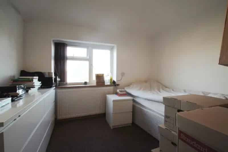 1 Bedroom Flat To Rent Available 2025