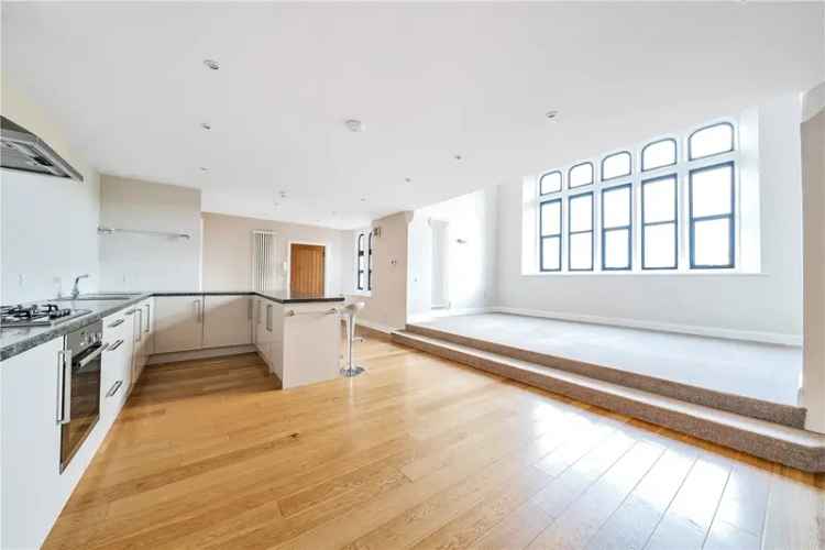 Apartment For Sale in Bath, England