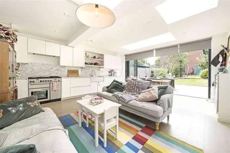 3 Bed Flat for Sale Near Brockley and Nunhead Stations