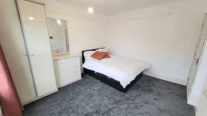 Double Room Watford General Hospital All Bills Included August 2024