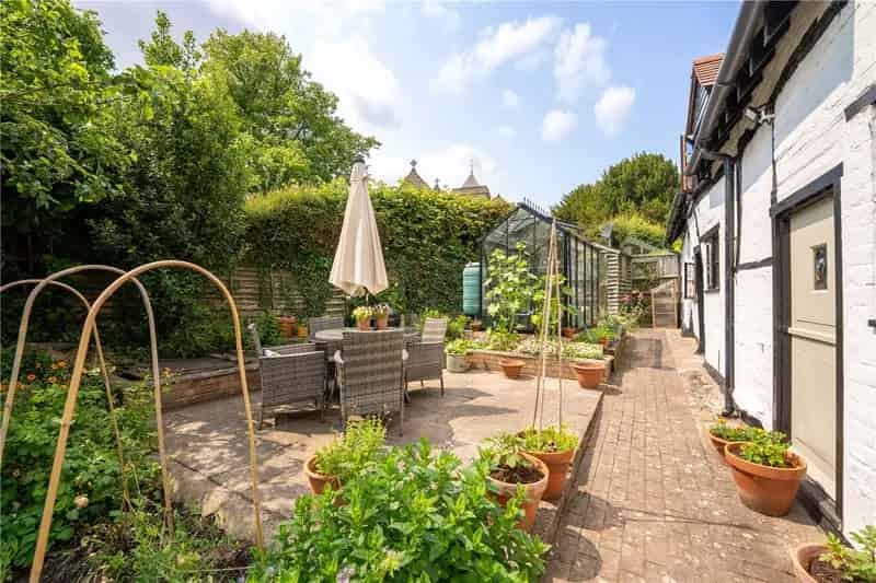 3 bedroom house in Bishops Itchington