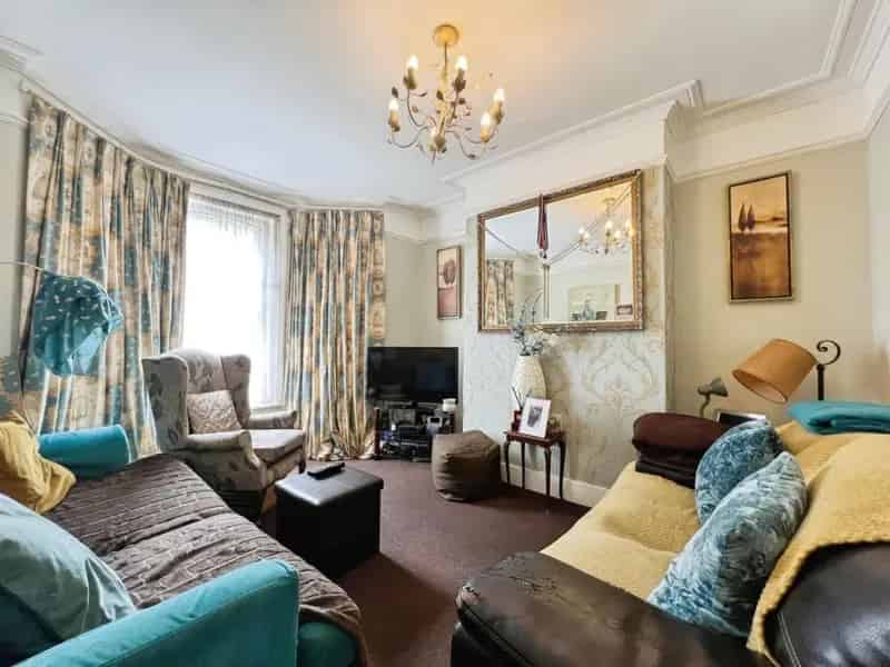 3 Bedroom House for Sale in Folkestone