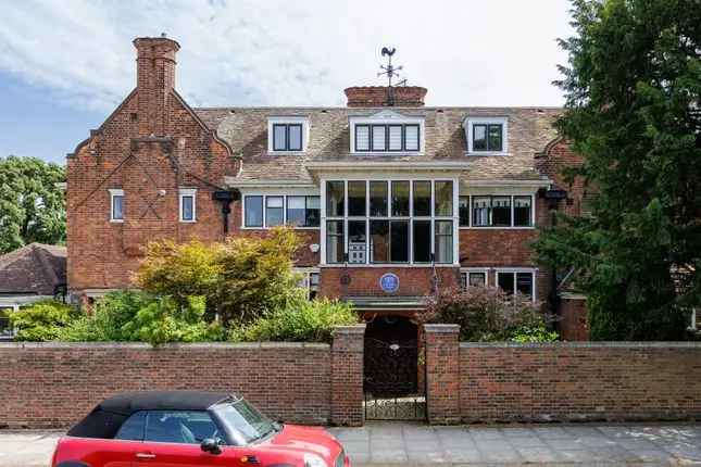 Four Bedroom Apartment for Rent in Wimbledon Village