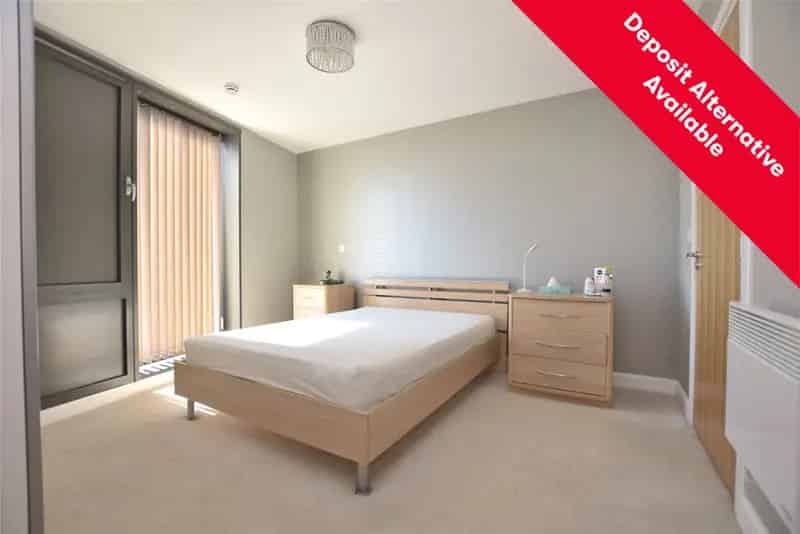 2 Bedroom Apartment Cheltenham St James Walk - No Deposit Option