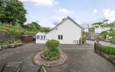 House For Sale in Dulverton, England