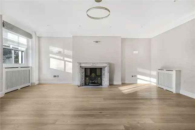 Flat to rent in Portland Place, London W1B