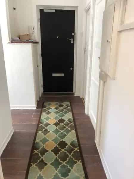 Ground Floor One Bedroom Flat with Large Living Room and Parking