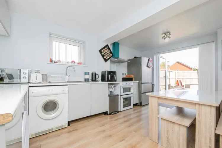 2 Bed Terraced House East Ipswich Near Schools and Amenities