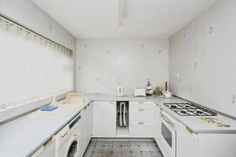 3 bedroom semi-detached house