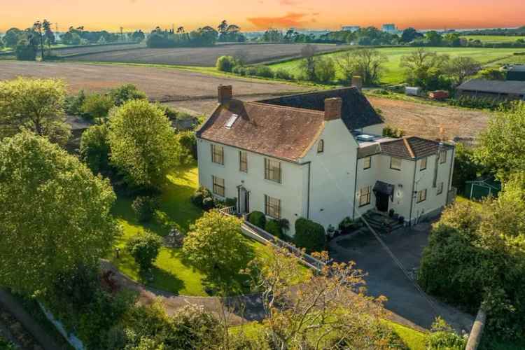 8-Bedroom Period Home with Tennis Court and Extensive Gardens
