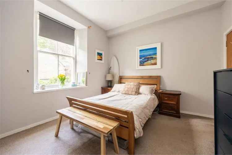 1 Bed Flat First Floor City Centre Flat