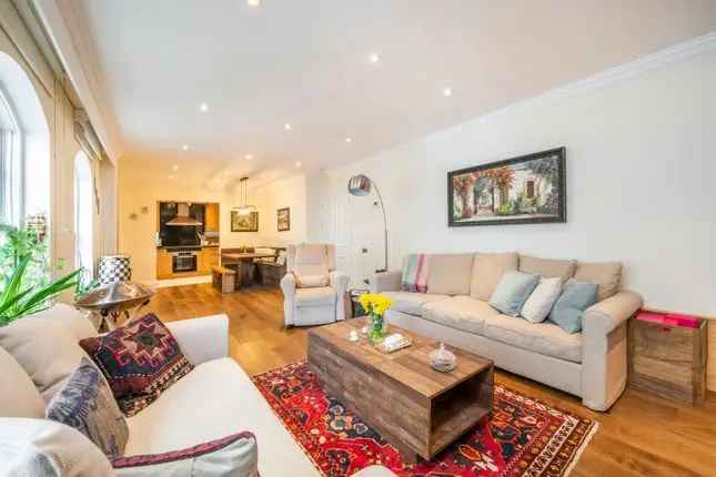 Flat for sale in Seymour Street, Marylebone W1H