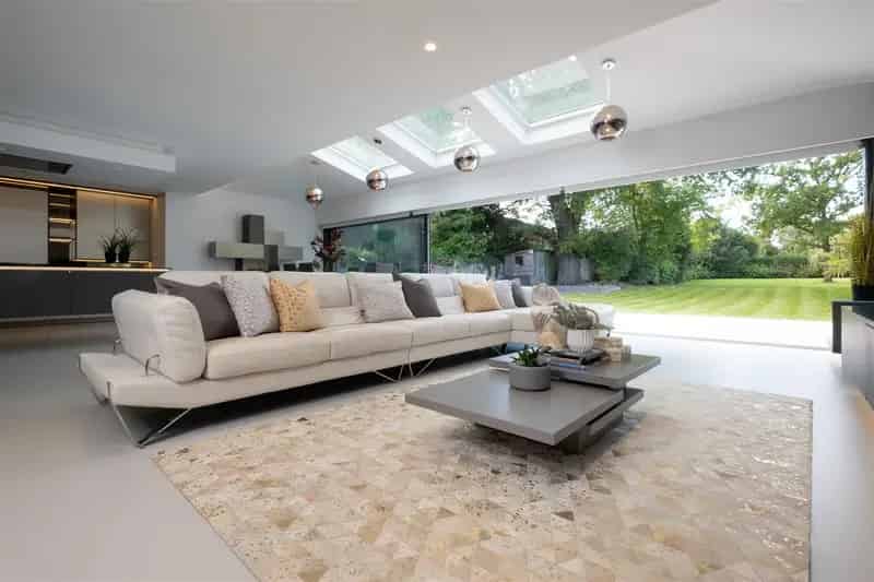 6 Bedroom Detached House for Sale Pinner HA5