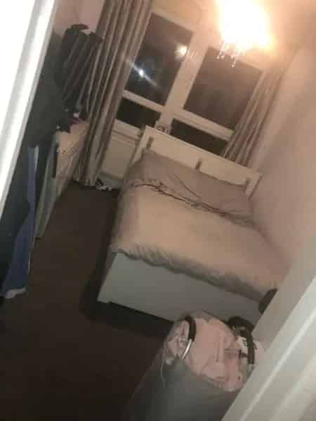 Spacious 2-Bedroom Flat near Epping Central Line Station