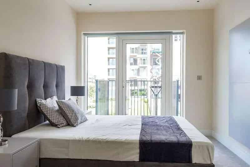 2 bed flat for sale