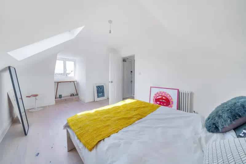 Top Floor Victorian Conversion - First Time Buyer