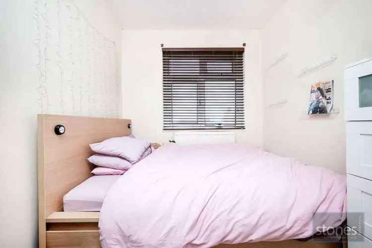 3 Bed Flat for Sale near Chalk Farm Tube Station