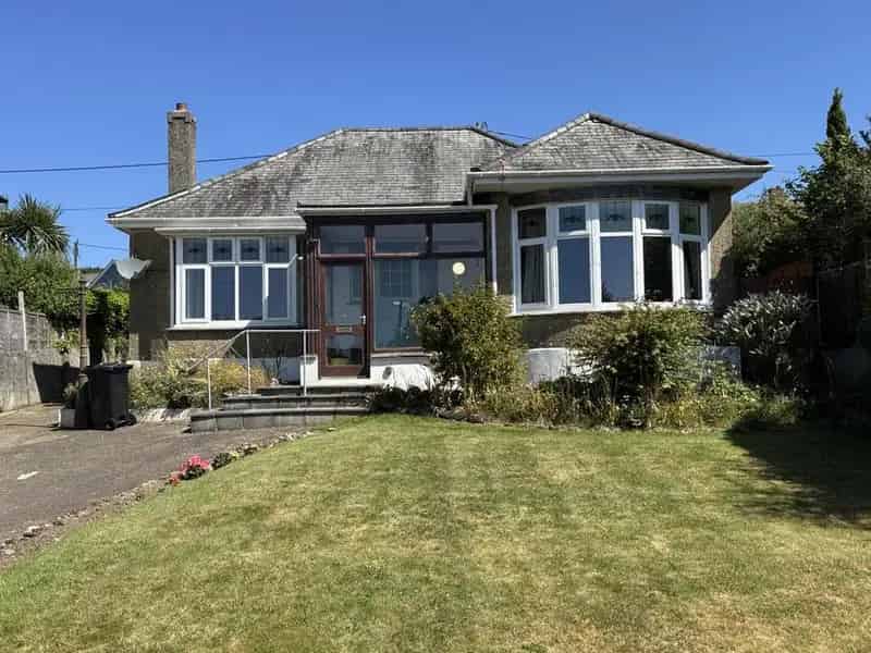 3 Bedroom Detached Bungalow for Sale in Truro