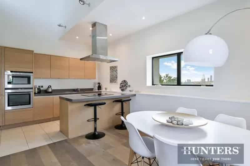 2 bedroom Flat
 For Sale 
Total Size: 1132 SQ FT