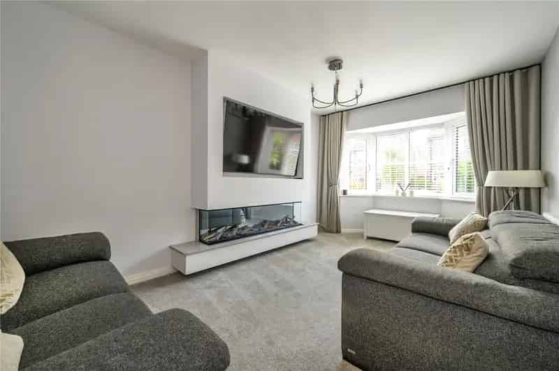 Four Bedroom Home in Popular Development