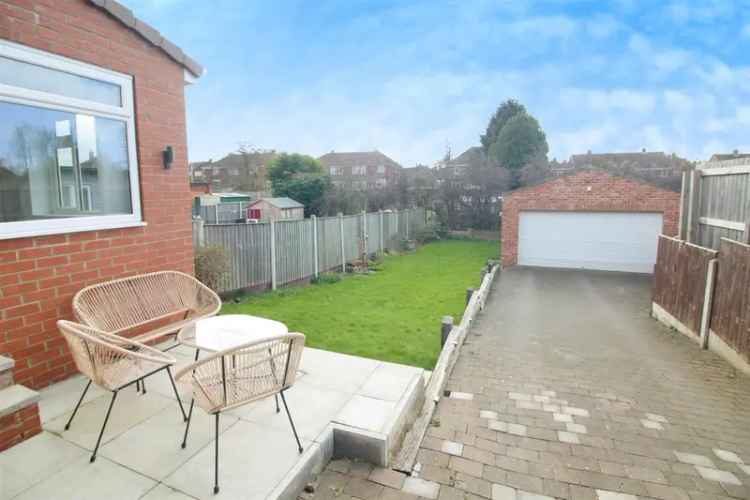 3 Bedroom Semi Detached House to Rent Ample Parking Detached Garage