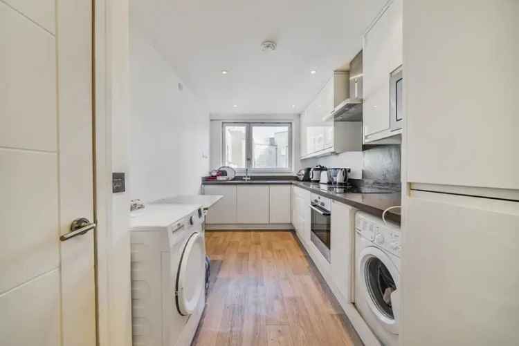 Two Bedroom Apartment near Hyde Park Paddington