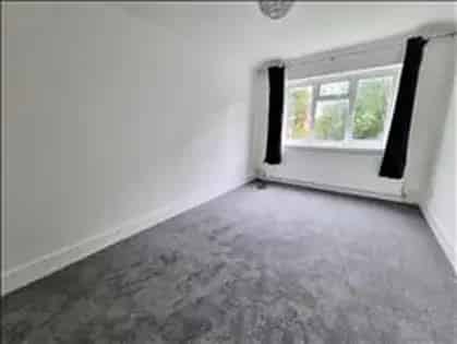 1 Bedroom Maisonette 59m² London Available Now