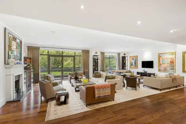 Luxury 3-Bed Apartment Hampstead Allingham Court