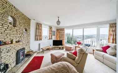 House For Sale in Minehead, England