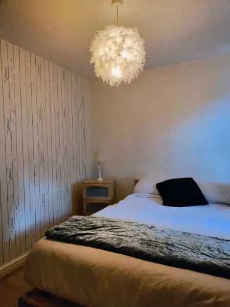 House For Rent in Crawley, England