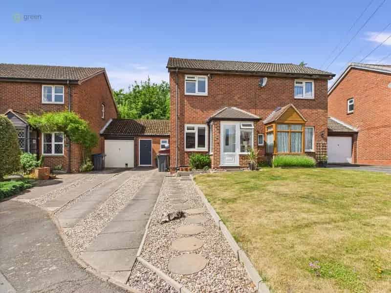 2 Bedroom Semi-Detached House for Sale