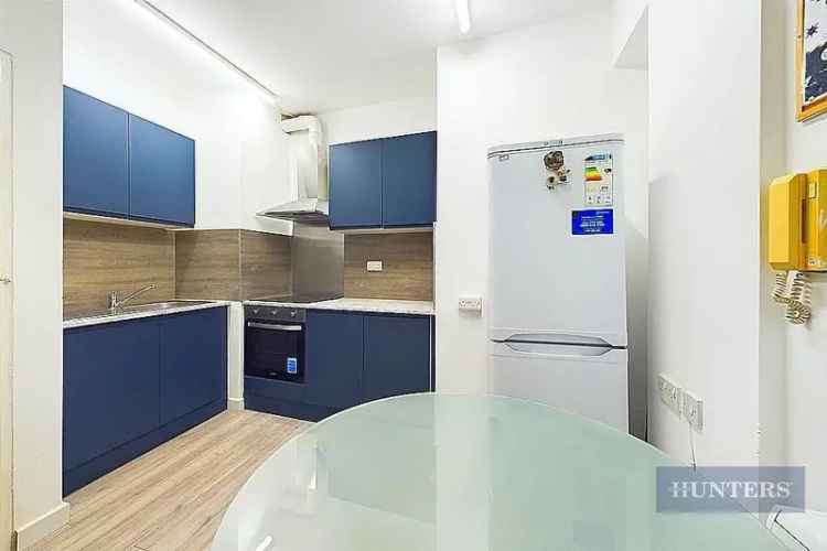 3 bedroom flat for sale