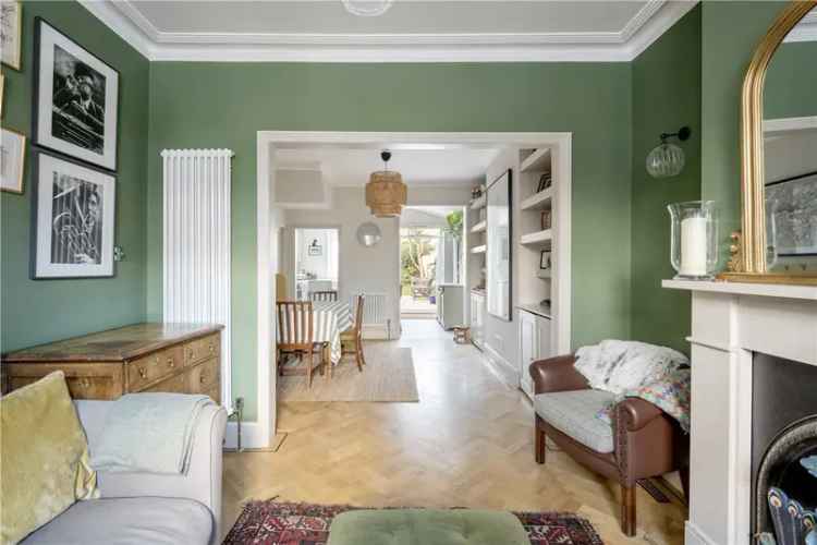 House For Sale in London, England