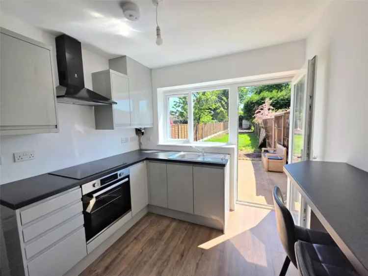 3 Bedroom Terraced House with Driveway and Garden