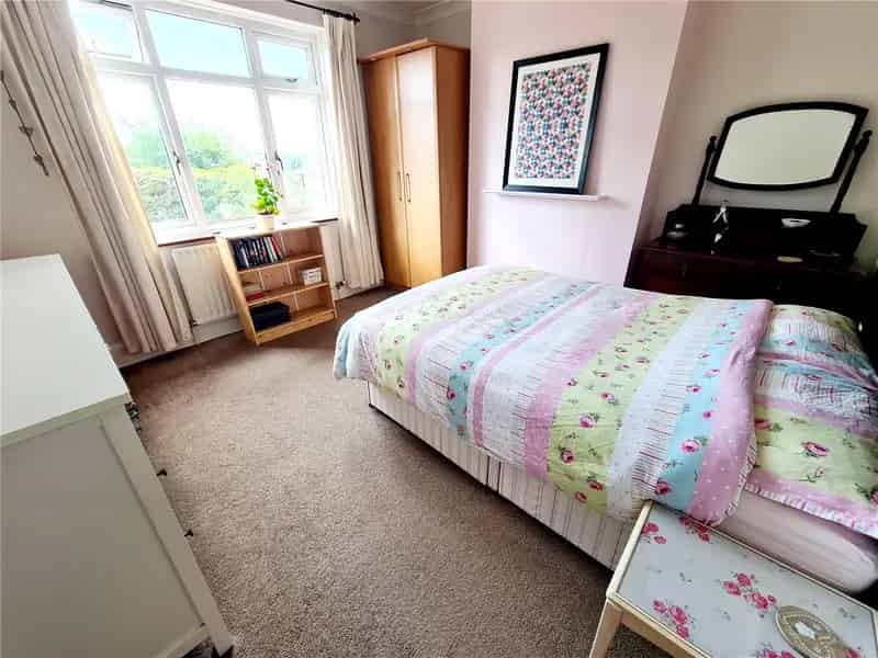 3 Bedroom Detached House Lower Parkstone