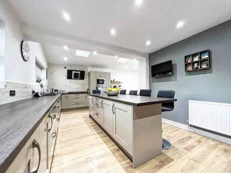 4 Bedroom Detached House For Sale Near Barnsley Town Centre