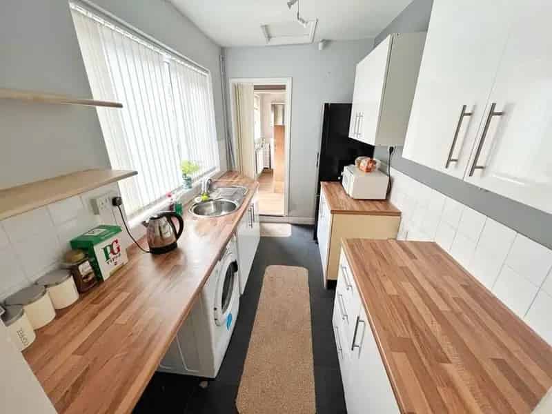 2 Bedroom Mid Terrace House to Rent Kidsgrove Staffordshire