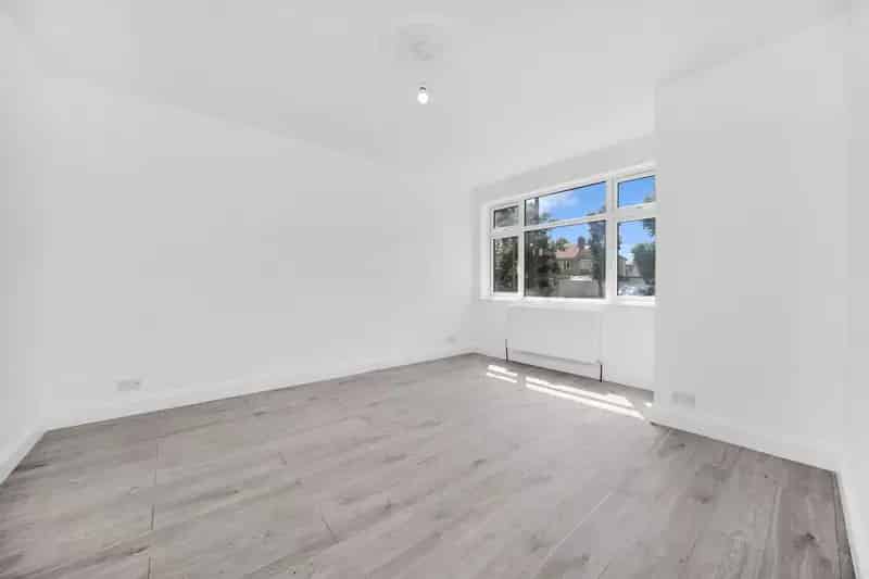 Four Bedroom House for Sale Barclay Estate Walthamstow