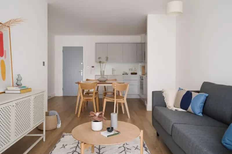 1 Bedroom Apartment Soho Wharf Exclusive Offer