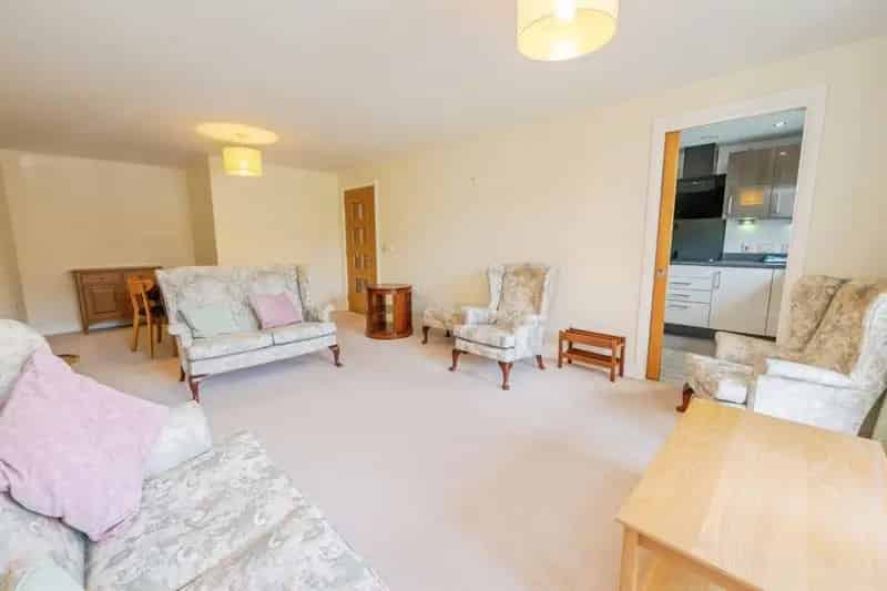 2-Bedroom Apartment in over 55s Development with Balcony and Parking