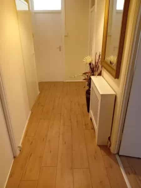 2 Bedroom Ground Floor Maisonette Near Amenities