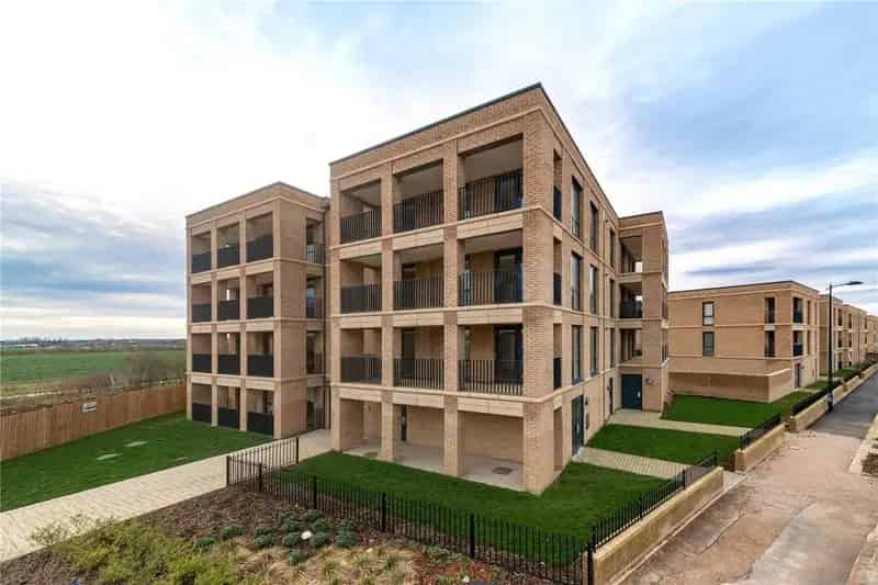 2 Bedroom Apartment to Rent in Trumpington Meadows Cambridge