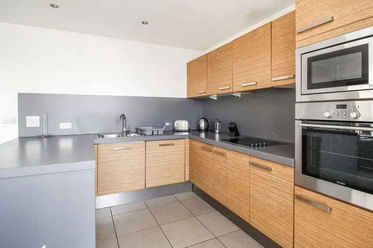 2 Bedroom Furnished Apartment Manchester M4 Green Quarter Available June 2025